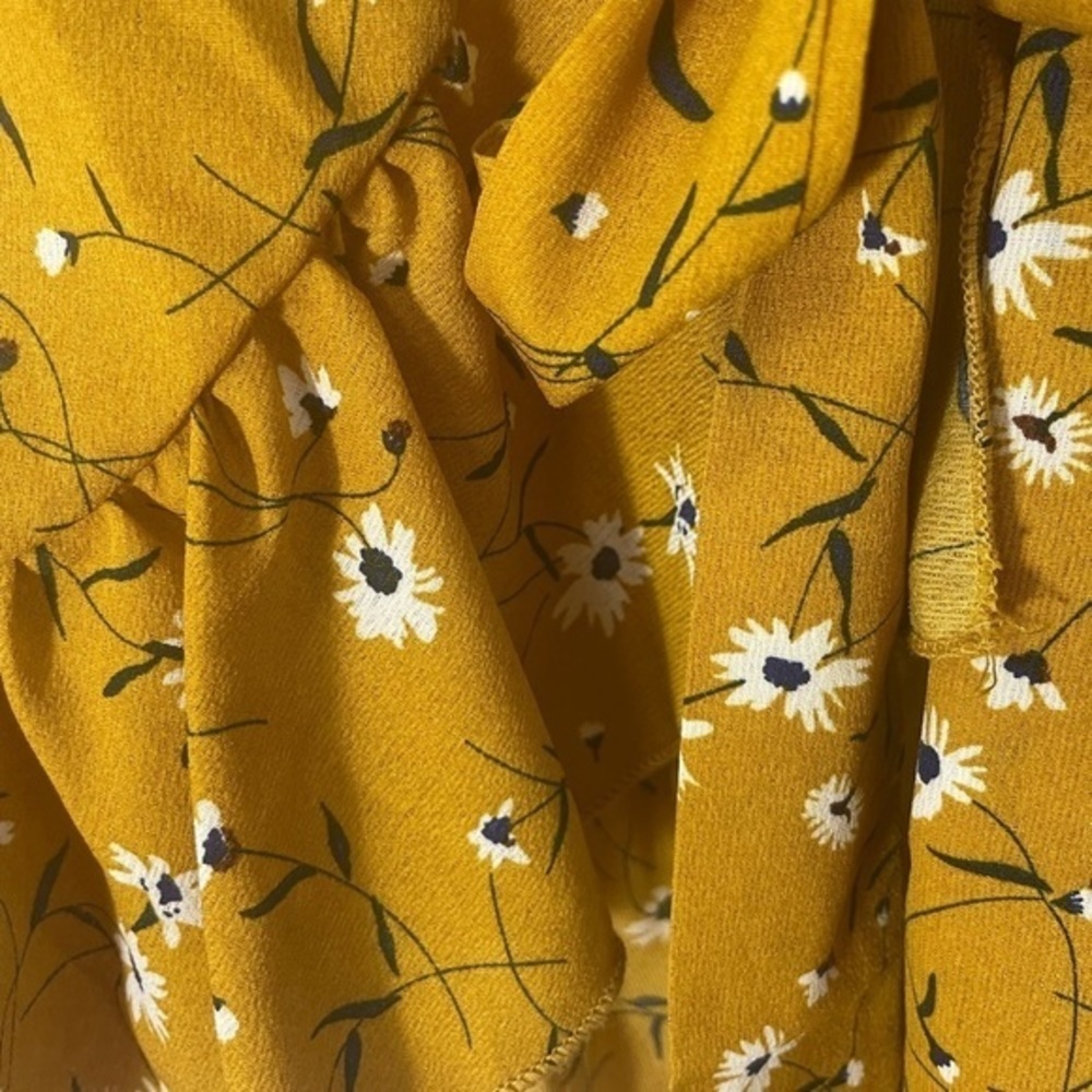 Shein‎ xs blouse floral - Picture 2 of 4